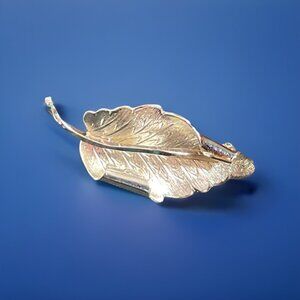 Vintage Signed Wells Sterling Silver 925 Leaf Detailed Etched Curved Brooch Pin